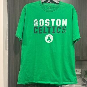 Fanatics Boston Celtics Green, Black, White Like-New Graphic Tee